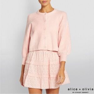 ALICE + OLIVIA Sylvie Sweater Pink Cropped Cardigan Button Down Size Medium